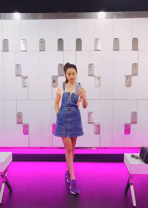 Gần đây, nữ diễn viên phim "Thiên mệnh anh hùng" liên tục khiến fan trầm trồ bởi vẻ đẹp ngọt ngào như thiếu nữ tuổi trăng rằm.