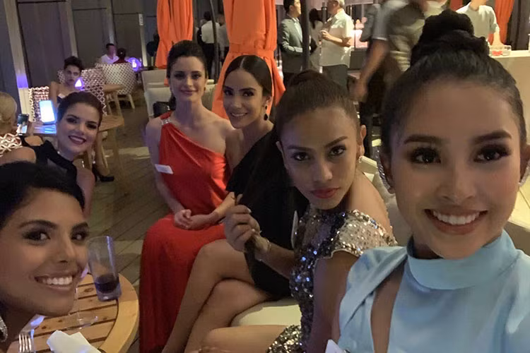 Ở phần thi Thử thách đối đầu, Tiểu Vy sẽ có cơ hội vào vòng 2 nếu nhận được bình chọn nhiều nhất trong nhóm của mình.