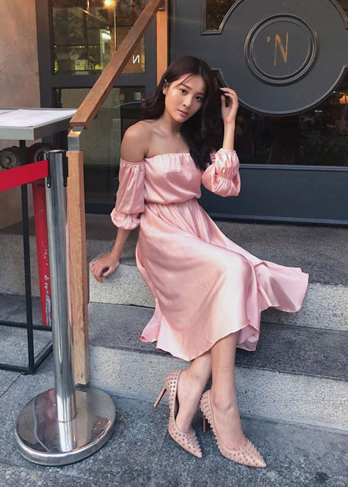 Karen Nguyễn hiện làm người mẫu ảnh và là một beauty blogger khá có tiếng.