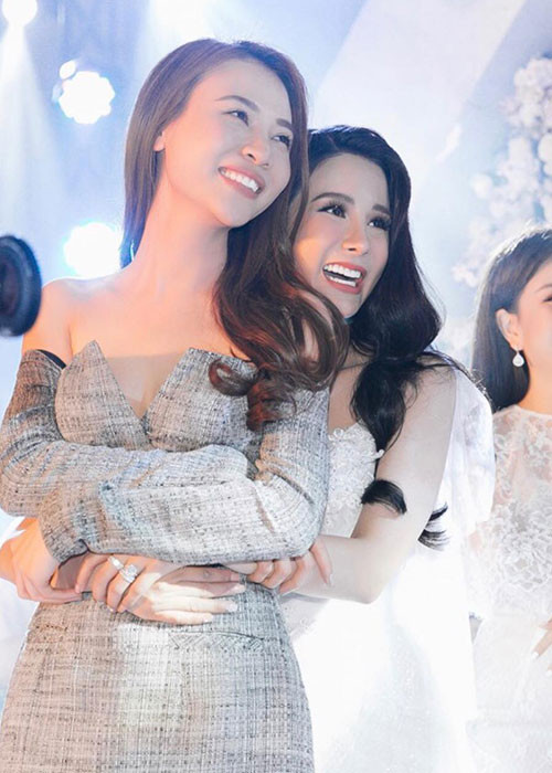 Xinh đẹp, có đường tình duyên viên mãn, Đàm Thu Trang và Diệp Lâm Anh khiến nhiều người phải ghen tỵ.