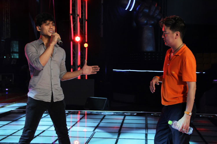 Ở Giọng hát Việt 2012, Phan Ngọc Luân chọn về đội của Đàm Vĩnh Hưng. Ảnh: Thể thao văn hóa