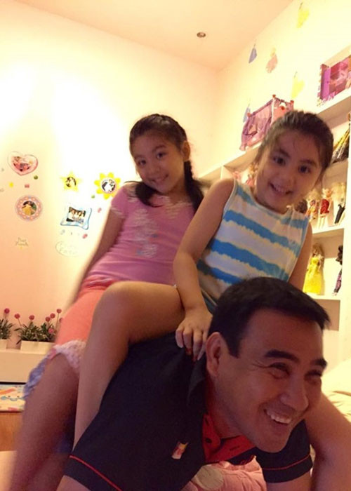 Trong cuộc phỏng vấn trên Khám phá năm 2012, Quyền Linh chia sẻ: "Con cái mang đến cho tôi giá trị tinh thần rất lớn mà không gì có thể thay thế được. Nó nhắc nhở hai vợ chồng không được dừng lại mà phải làm mọi thứ tốt đẹp nhất cho con. Với tôi, con cái như viên kim cương trên vương miện vậy".