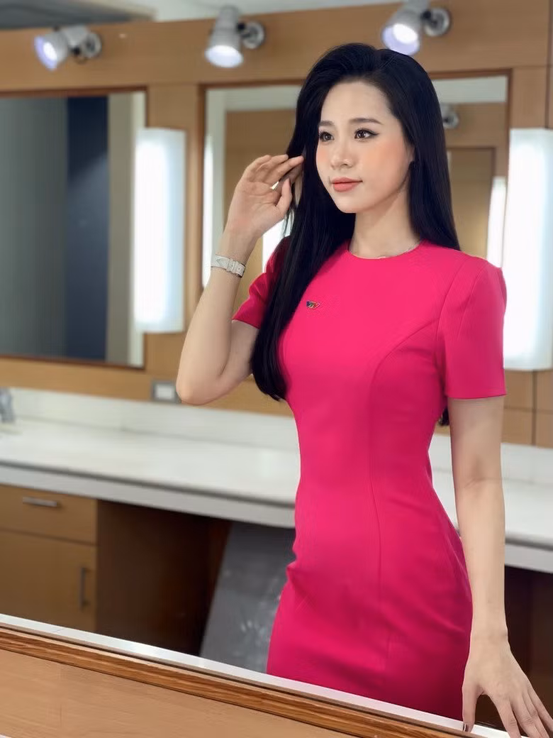 Nu MC gen Z tung la my nhan co hinh the dep nhat Hoa hau Viet Nam 2018-Hinh-6