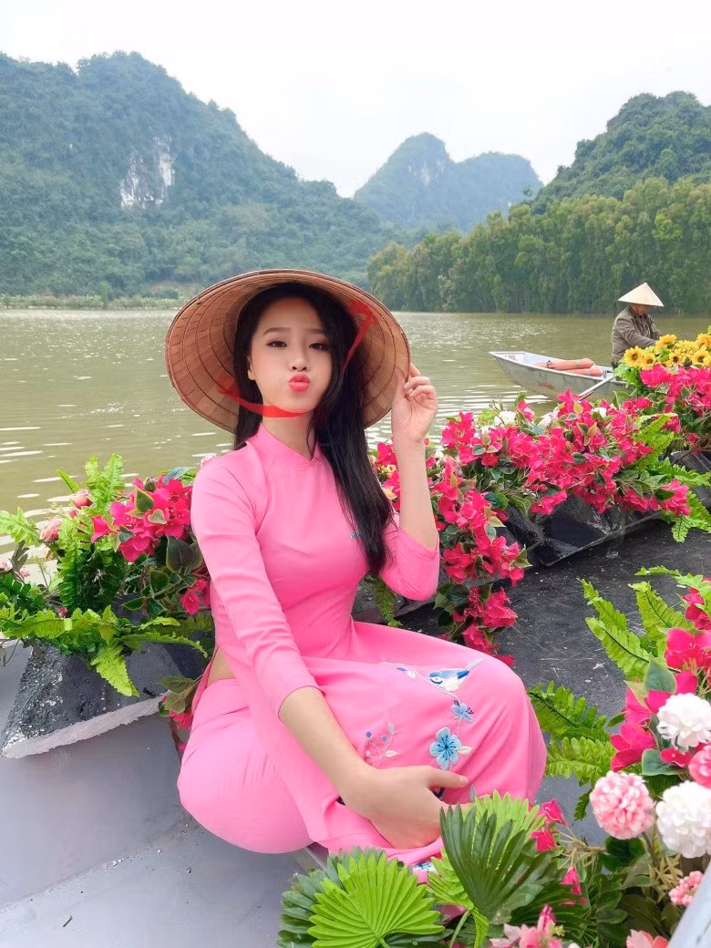 Nu MC gen Z tung la my nhan co hinh the dep nhat Hoa hau Viet Nam 2018-Hinh-2