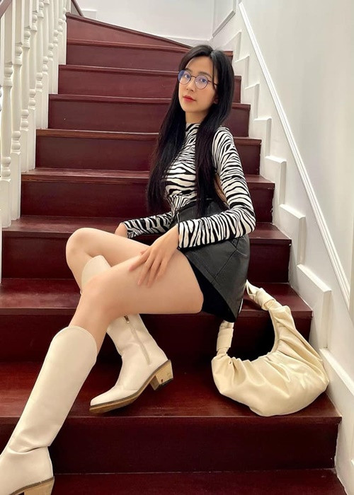 Trong cuộc phỏng vấn với Đại Đoàn Kết Online, nữ diễn viên cho biết, cô từng được đại gia theo đuổi nhưng vì nghĩ đại gia không hợp với mình nên luôn tìm cách né tránh. Ảnh: FBNV