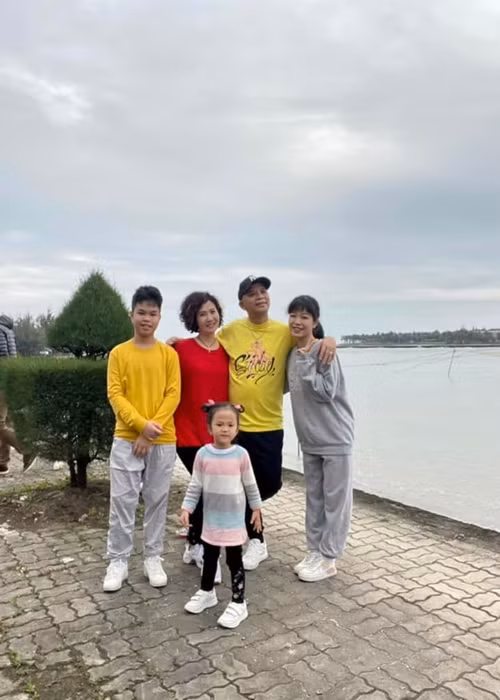 Con gái út nhà Anh Tuấn - Nguyệt Hằng năm nay mới được 4 tuổi. Con gái lớn thì đã kết hôn. Ảnh: FBNV