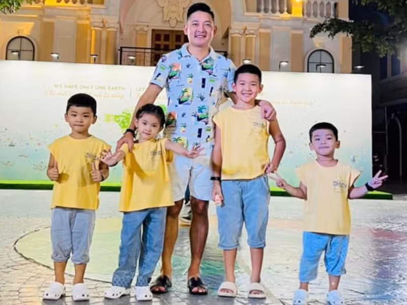 Thành Đạt có một cậu con trai chung với vợ cũ Diệp Bảo Ngọc. Ở cuộc hôn nhân hiện tại với Hải Băng, nam diễn viên có 3 người con: 2 trai, 1 gái. Ảnh: FBNV