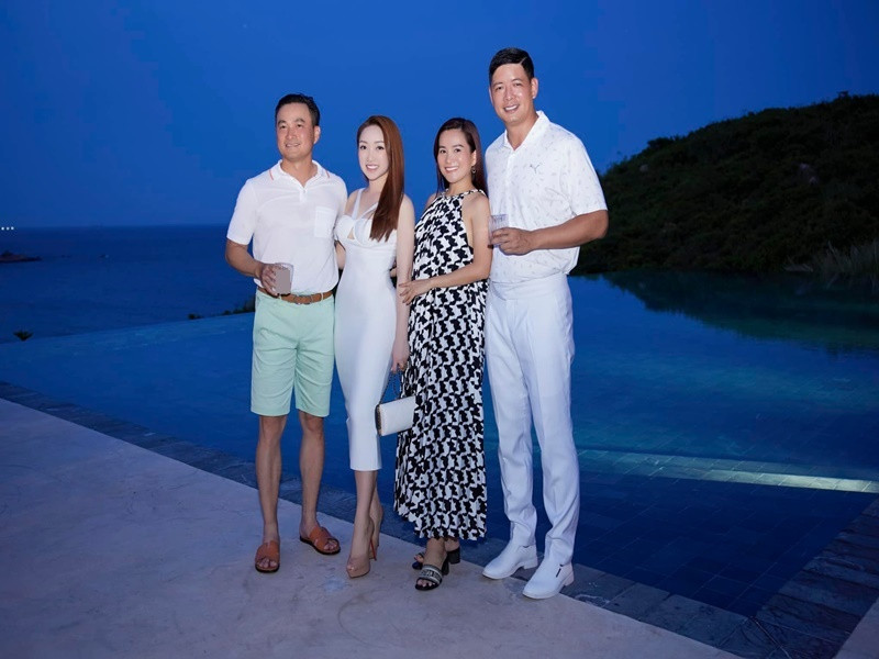 Chi Bảo trẻ trung, phong độ ở tuổi 49.