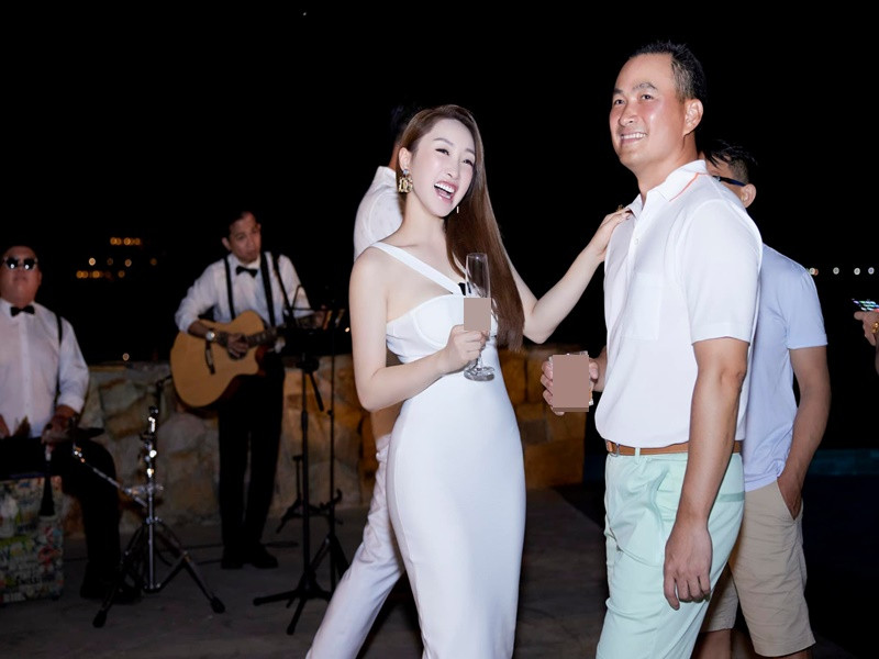 Vì năm nay có con trai nhỏ nên Thùy Chang cùng chồng con đi nghỉ dưỡng ở Phú Yên nhân dịp sinh nhật.