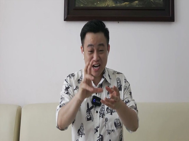 Hữu Tín phải bán tất cả những gì mình có và vay thêm 4 tỷ đồng để trả nợ cho gia đình. Đối diện với nợ nần, chán chường, công việc không có, nam diễn viên đã nghĩ quẩn. Ảnh: Lao động