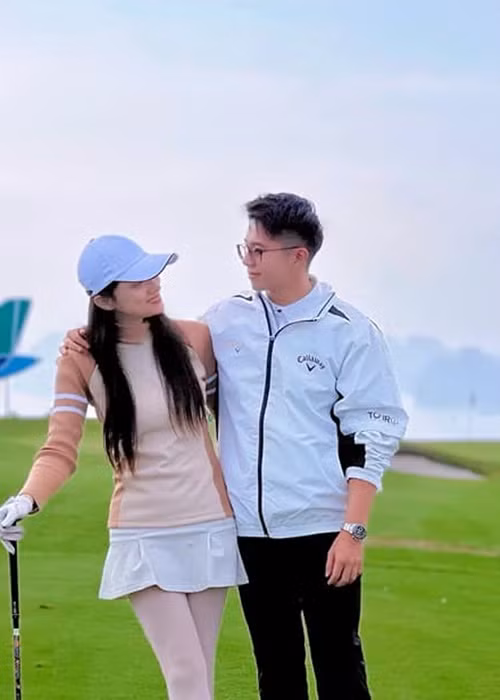 Gần đây, Hương Giang Idol và Matt Liu không chăm tương tác với nhau trên mạng xã hội như trước. Không ít cư dân mạng suy đoán tình cảm của phải chăng cặp đôi gặp trục trặc.