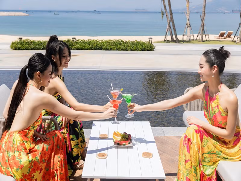 Thùy Linh, Kiều Loan và Tường San luôn đồng hành cùng nhau trong suốt hành trình 3 năm qua.