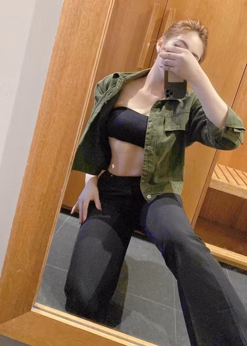 Thu Thảo dần ổn định lại cuộc sống sau khi ly hôn. Không chỉ nhan sắc, sự nghiệp của cô cũng lên như diều gặp gió.