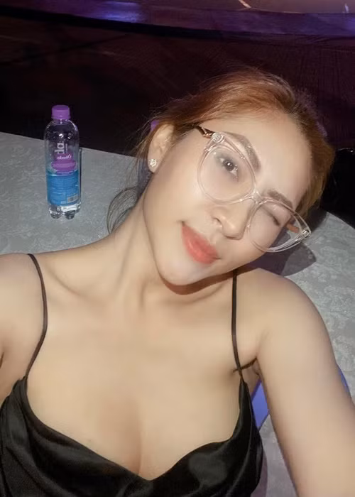 Thu Thảo đã nỗ lực lấy lại nhan sắc sau sinh.