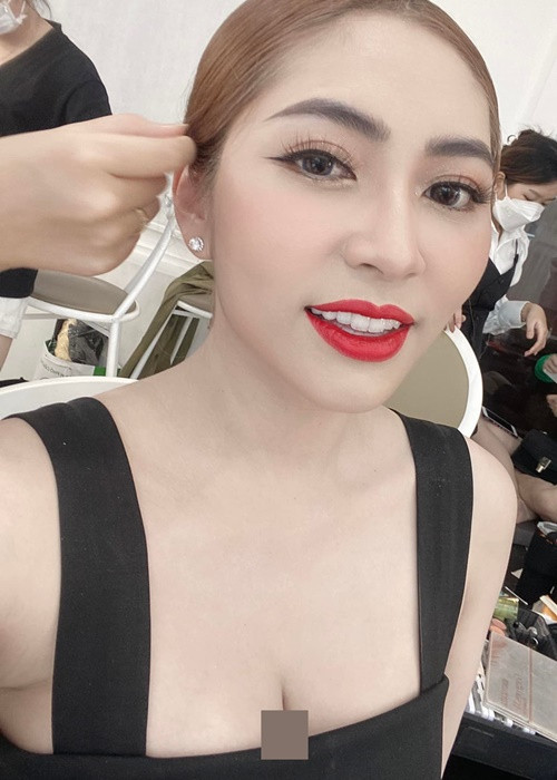 Thu Thảo từng cho biết chính vì nhan sắc xấu xí lúc mang thai mà cô bị chồng phụ bạc, ngoại tình, thậm chí bị chồng đánh.