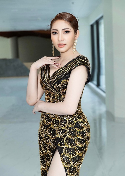 Từ tay trắng hậu ly hôn, Thu Thảo tậu xe, mua trả góp nhà nhờ kinh doanh, tham gia nghệ thuật.