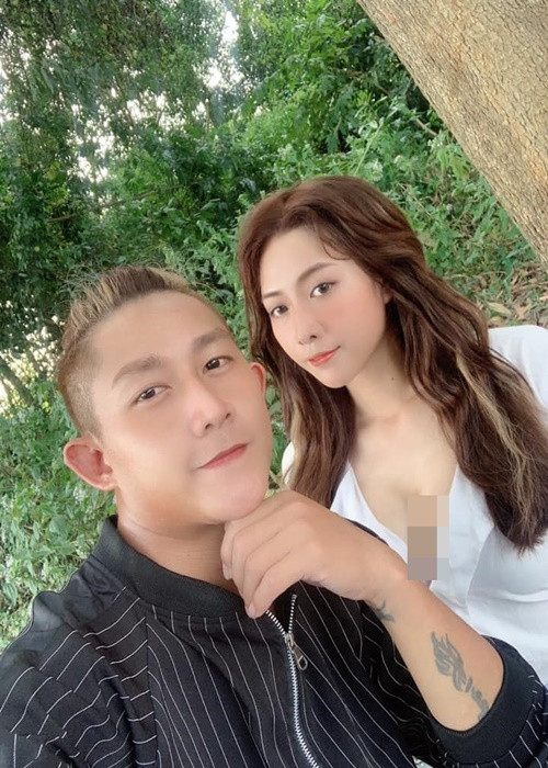 "Cám ơn vì tất cả nhé người thương. Happy birthday người thương Diệp Thúy An. Tuổi mới sẽ gặp nhiều may mắn và thành công hơn trong công việc cũng như cuộc sống nhé. Vì tương lai con em chúng ta. Cố lên", Hồ Gia Hùng viết nhân dịp sinh nhật hồi tháng 5 vừa qua. Ảnh: FBNV