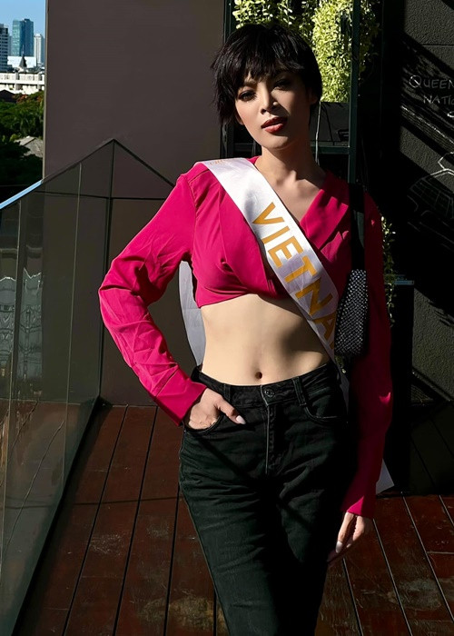 Trước khi Trân Đài bước vào chung kết, Hương Giang - Hoa hậu Chuyển giới Quốc tế 2018 cho biết, cô đánh giá Trân Đà đã tiến bộ vượt bậc về kỹ năng trình diễn và có một sự tự nhiên và nữ tính rất riêng, thể hiện ổn định trong đêm bán kết vừa qua.