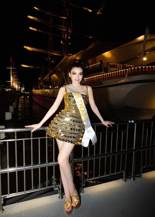 Ngoại hình chỉn chu của đại diện Việt Nam chiếm được thiện cảm của nhiều khán giả.