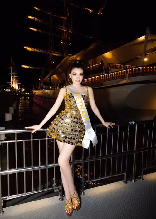 Ngoại hình chỉn chu của đại diện Việt Nam chiếm được thiện cảm của nhiều khán giả.