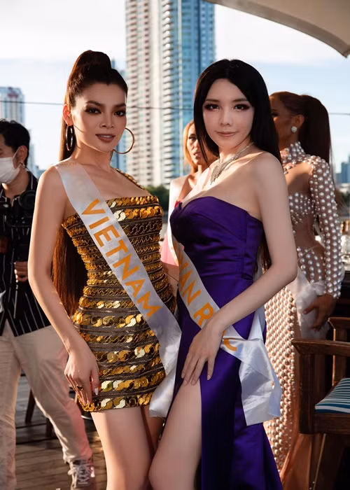 Trân Đài chuộng mặc trang phục gợi cảm khi thi nhan sắc quốc tế.