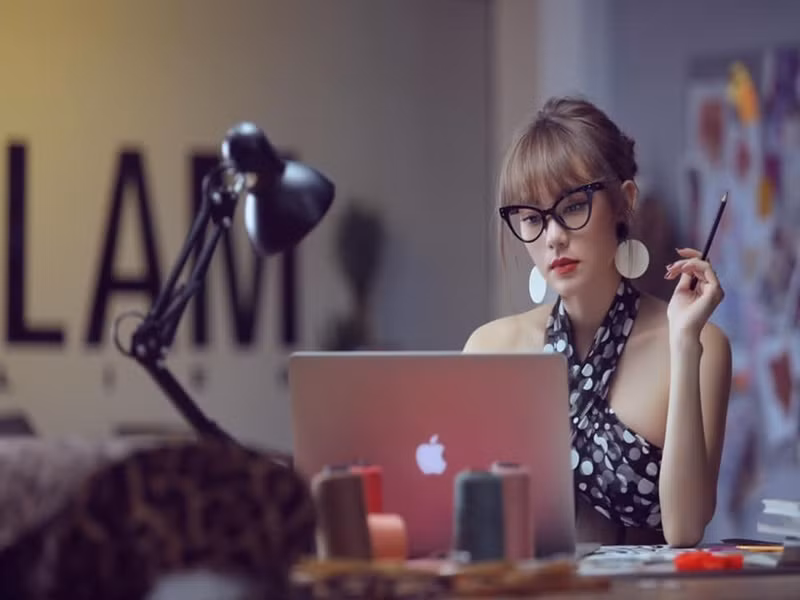 Gia tài phim ảnh của Minh Hằng còn có nhiều bộ phim đình đám như “Ngôi nhà hạnh phúc”, “Vừa đi vừa khóc”, “Bao giờ có yêu nhau”, “Sắc đẹp ngàn cân”, “Bẫy ngọt ngào”....Ảnh: FBNV