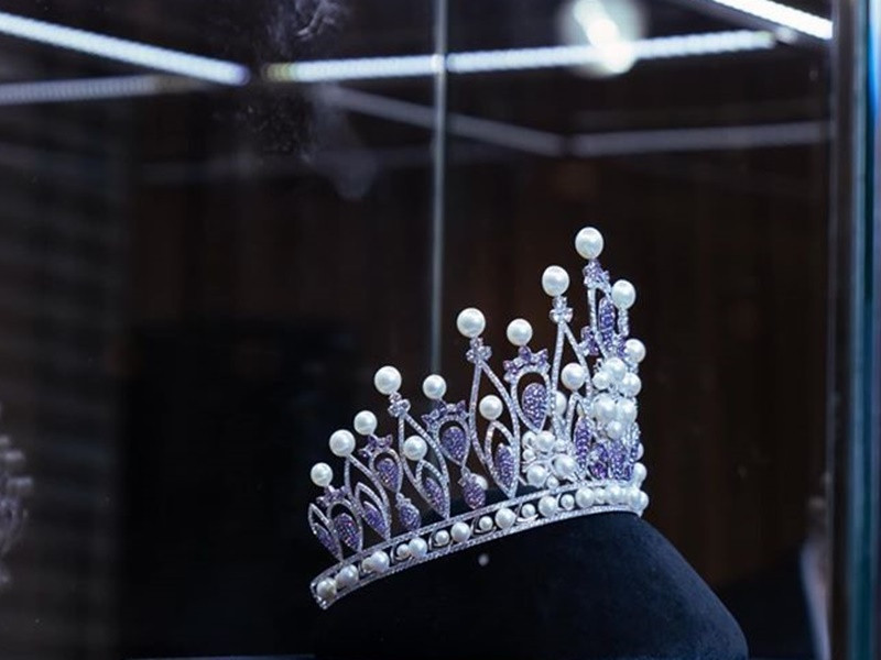 Về giá trị thật của vương miện Hoa hậu Hoàn vũ Việt Nam 2019, ban tổ chức xin phép giữ bí mật và không công bố. Ảnh: Lao động