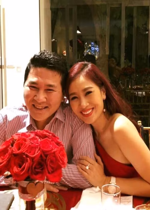 Thu Hương kể, khi từ Mỹ về Việt Nam, vợ cũ của doanh nhân Hoài Nam đi ăn với cô, cả hai nói chuyện với nhau thoải mái, không có một chút cảm giác e ngại.