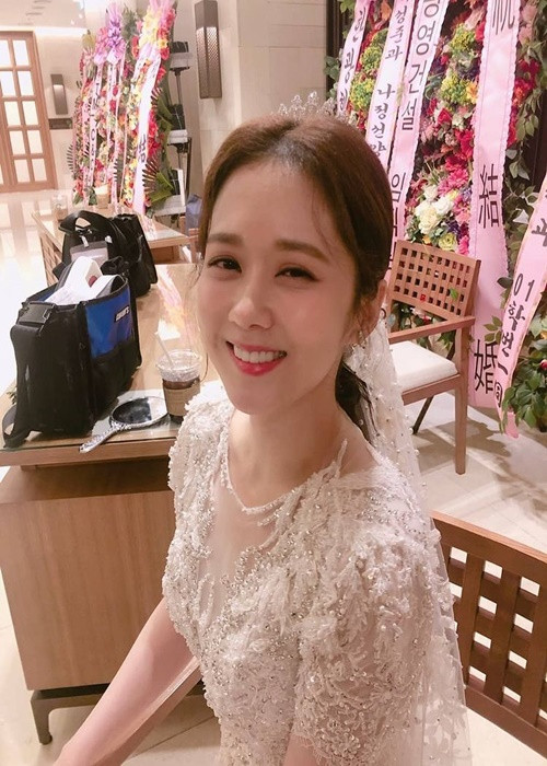 Jang Nara không ít lần mặc váy cô dâu trên màn ảnh. Ảnh: Instagram