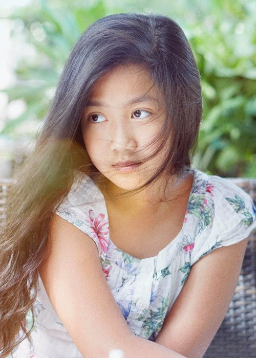 Bé Chíp là con gái đầu lòng của Mạnh Trường. Cô nhóc từng tham gia chương trình "Bố ơi, mình đi đâu thế" mùa 2 năm 2015. Trong chương trình, Chíp được yêu mến bởi xinh xắn, dễ thương và có tinh thần đoàn kết tuy nhiên thỉnh thoảng vẫn hay làm nũng bố.