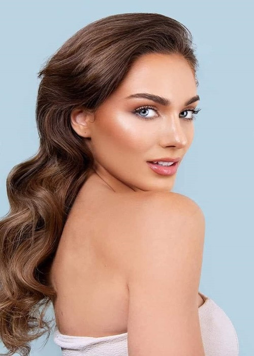 Sofia là Hoa hậu Hoàn vũ Chile 2022. Cô năm nay 24 tuổi, cao 1m74. Sofia hiện tại là người mẫu, diễn viên hoạt động ở Mỹ. Ảnh: Missosology