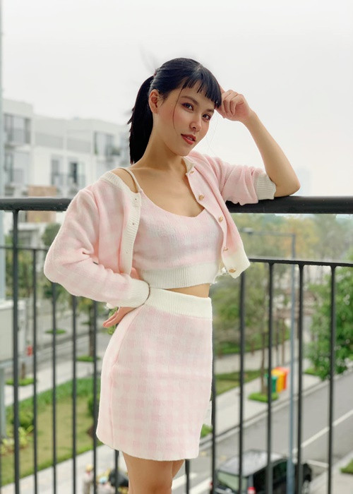 Sau “Hương vị tình thân” phần 1 đóng máy, Ánh Tuyết giảm cân để lấy lại vóc dáng thon gọn.