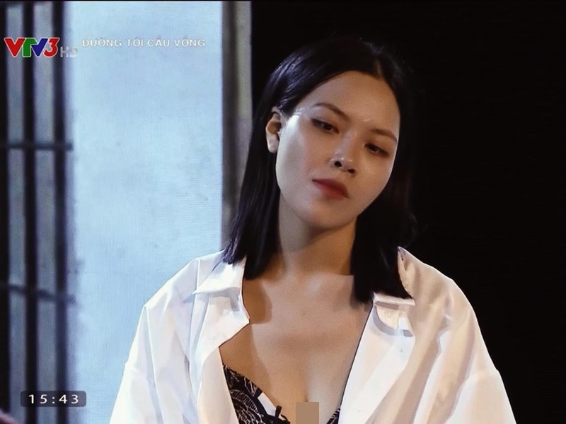 Cô từng tham gia chương trình Đường tới cầu vồng 2021 phiên bản tìm kiếm diễn viên nhưng không tiến xa.