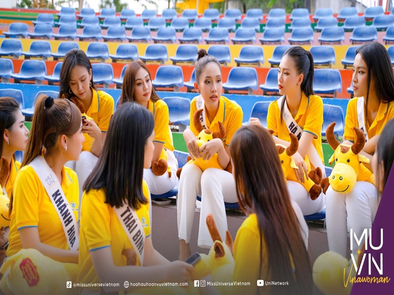 Thi nhan sắc, Nhật Hà được Lâm Khánh Chi, Dược sĩ Tiến nhiệt tình ủng hộ.