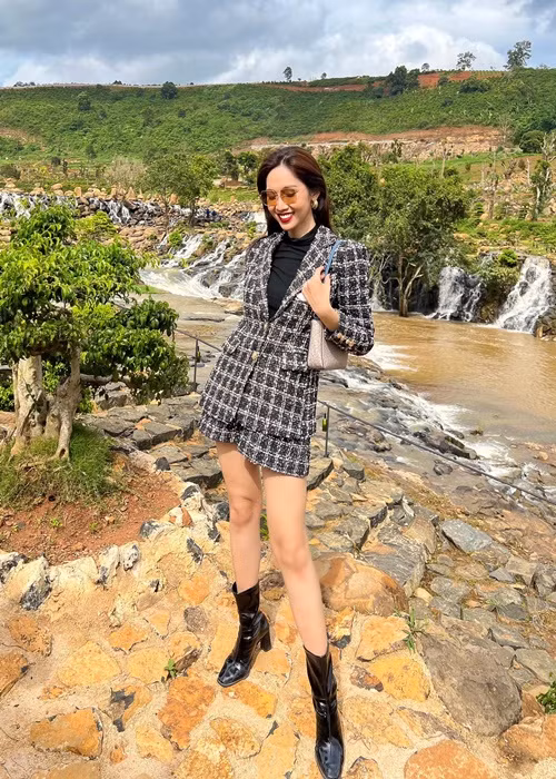 Rất may khi Nhật Hà mở lời các anh chị trong nghề giúp đỡ thì mọi người hầu như đều ủng hộ và hỗ trợ hết mình.