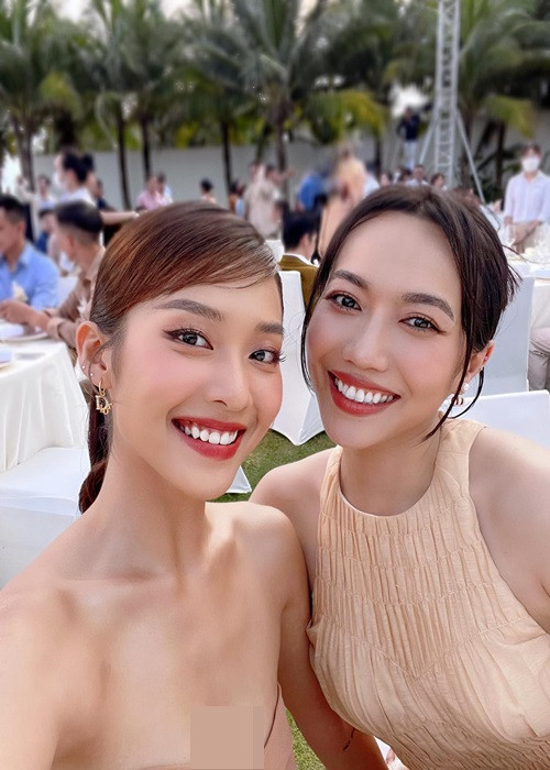 Diệu Nhi (phải) hẹn hò Anh Tú trong những năm qua. Ảnh: FBNN