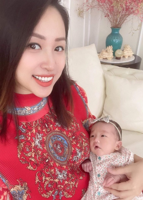 Con gái của Vân Hugo có tên ở nhà là Vừng với ý nghĩa, cánh cửa yêu thương sẽ mở ra khi ta gieo những hạt giống thiện lành.