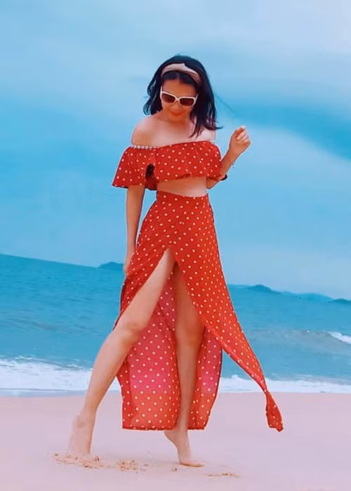 Trong cuộc phỏng vấn với Dân Việt năm 2020, Y Nhung tâm sự, khi chưa đọc kịch bản, cô sẽ thấy sợ và ngại cảnh khỏa thân. Nhưng khi đọc rồi, cô sẽ phân tích nhân vật đó như thế nào, hiểu điều đó sâu sắc ra sao, Y Nhung sẽ sẵn sàng làm.