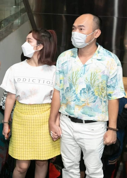 Tiến Luật giúp Thu Trang làm việc nhà vì từ nhỏ tới lớn. Ảnh: FBNV