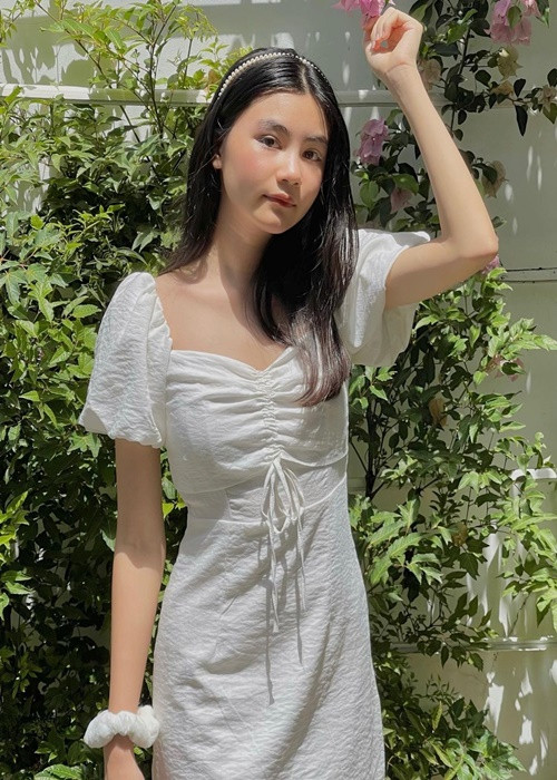 Gương mặt không cần phấn son của Hạt Dẻ vẫn khiến nhiều người xuýt xoa.