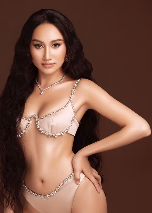 Người đẹp chia sẻ: “Sự cổ vũ của khán giả chính là động lực lớn nhất của tôi. Tôi tới Miss Global 2022 với tinh thần học hỏi và được trải nghiệm những điều mới mẻ trong cuộc sống, nỗ lực chinh phục một đỉnh cao mới trong cuộc sống của mình”.