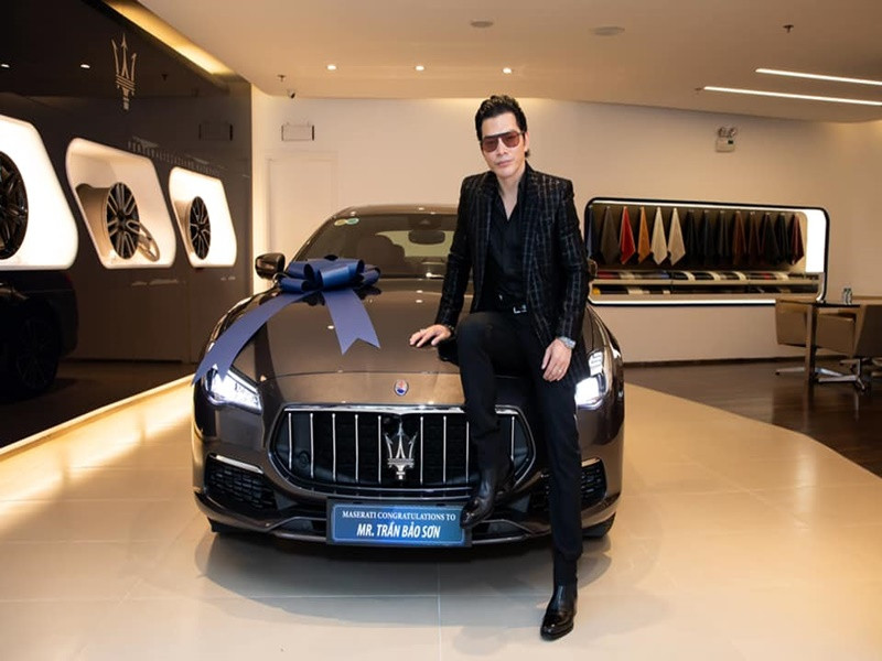 Hồi tháng 2, chồng cũ của Trương Ngọc Ánh nhận bàn giao xe hơi 10 tỷ.