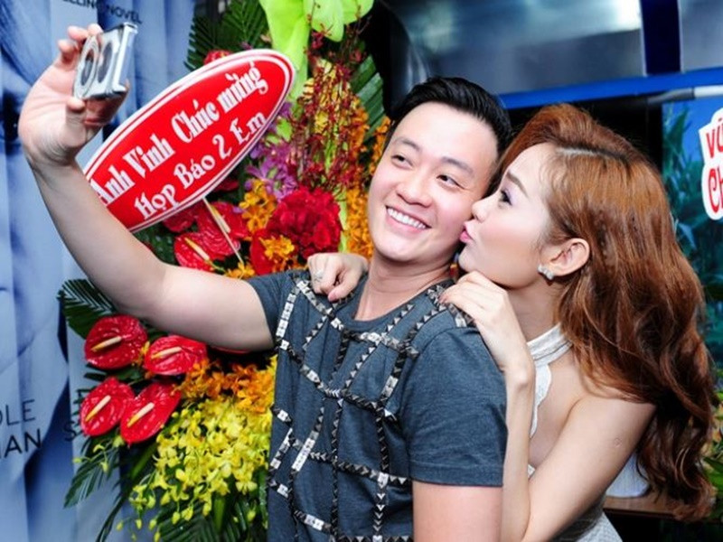 Minh Hằng và Lương Mạnh Hải trở nên thân thiết sau khi đóng phim chung. Ảnh: Zing