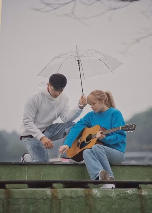 Bạn diễn của Thiều Bảo Trâm trong MV mới là Ma Ran Đô. Ảnh: VTC