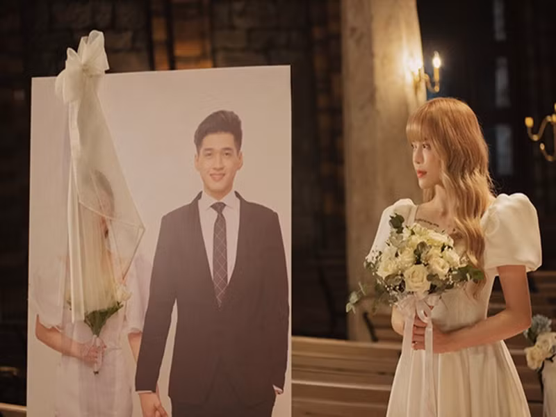 Trước nghi vấn lấy cảm hứng từ đổ vỡ trong tình cảm để làm MV, Thiều Bảo Trâm khẳng định không thực hiện sản phẩm âm nhạc để kể chuyện về cuộc đời của mình. Ảnh: Dân Việt