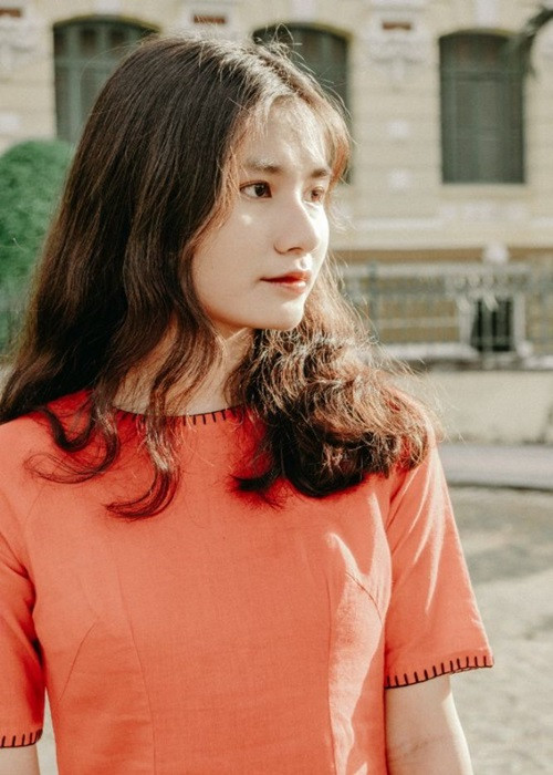 ...Nếu môi trường ô nhiễm, bệnh tật sẽ phát sinh và sức khỏe người dân sẽ bị đe doạ. Em đặc biệt muốn phụ giúp các chương trình, hoạt động cùng bạn bè cùng lứa để có thể đưa thông điệp bảo vệ môi trường vì sức khoẻ quanh ta đi xa hơn", Thanh Hà nói. Ảnh: Môi trường và đô thị