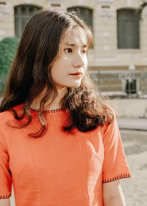 ...Nếu môi trường ô nhiễm, bệnh tật sẽ phát sinh và sức khỏe người dân sẽ bị đe doạ. Em đặc biệt muốn phụ giúp các chương trình, hoạt động cùng bạn bè cùng lứa để có thể đưa thông điệp bảo vệ môi trường vì sức khoẻ quanh ta đi xa hơn", Thanh Hà nói. Ảnh: Môi trường và đô thị