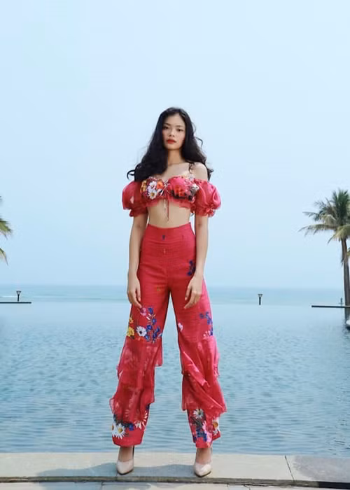 Thanh Trâm sở hữu chiều cao 1m75 ở tuổi 20.