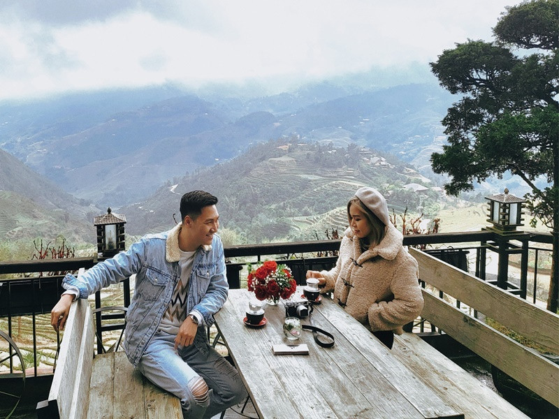 Cặp đôi có nhiều khoảnh khắc tình bể tình khiến nhiều người phát ghen.