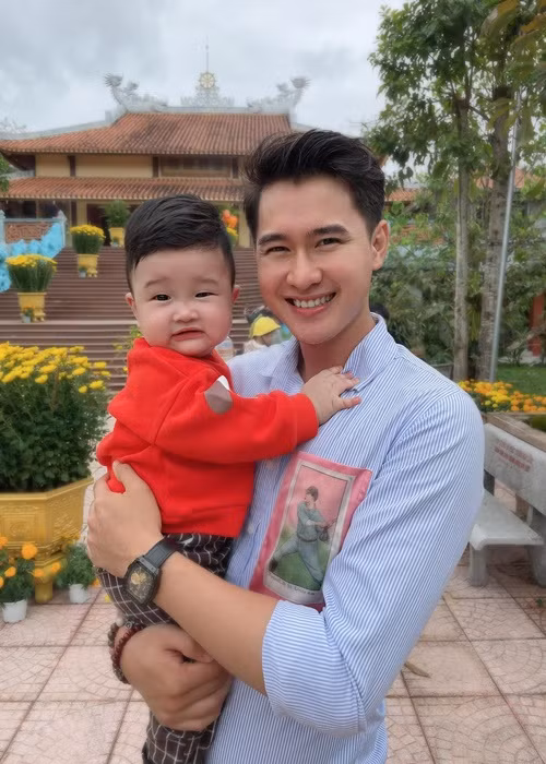 Con trai của Thảo Trang là bản sao nhí của bố.